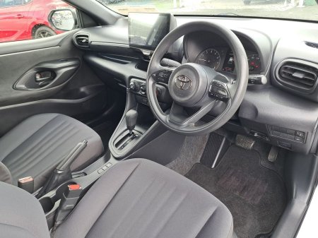 2021 Toyota Yaris - photo 9