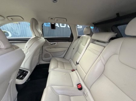 2019 Volvo V90 - photo 42