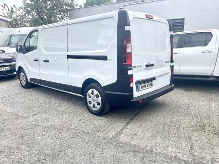 2023 Renault Trafic - photo 16