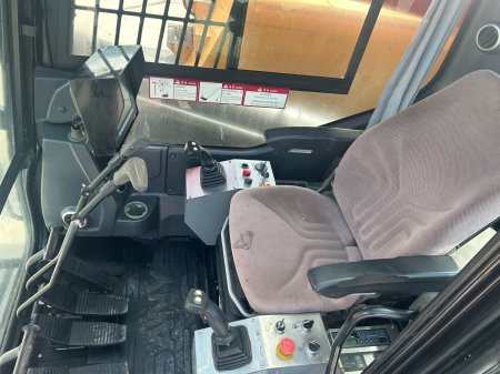 0 HITACHI  - photo 23