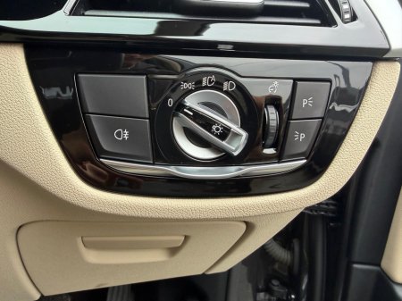 2023 BMW 5-Series - photo 20