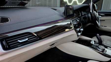 2017 BMW 5-Series - photo 26