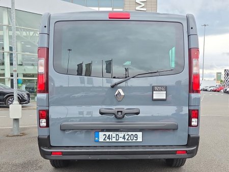 2024 Renault Trafic Passenger - photo 10