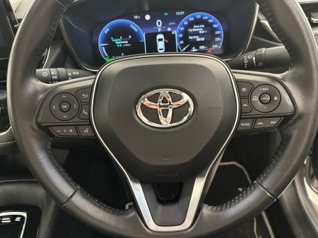 2023 Toyota Corolla - photo 18