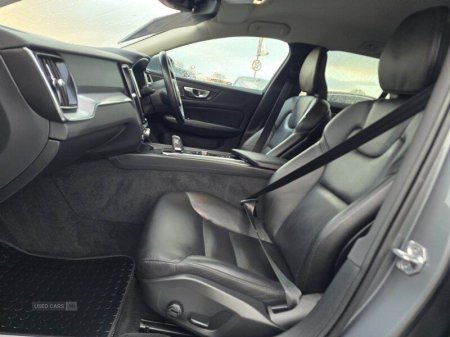 2021 Volvo V60 - photo 7