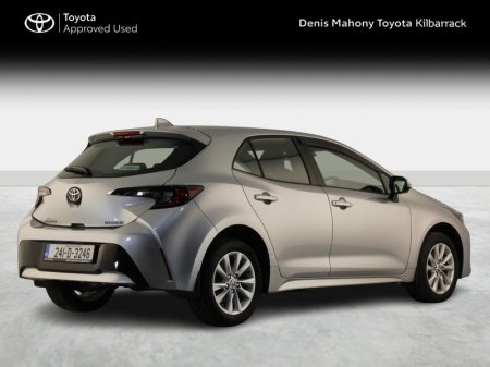 2024 Toyota Corolla - photo 2