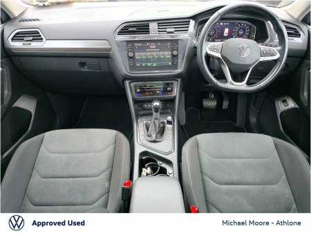 2023 Volkswagen Tiguan Allspace - photo 2