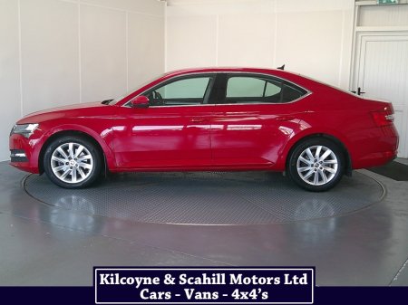 2022 Skoda Superb - photo 4