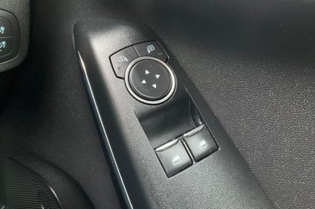 2019 Ford Fiesta - photo 16
