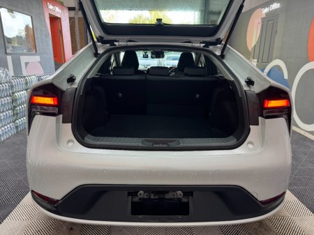 2024 Toyota Prius - photo 7