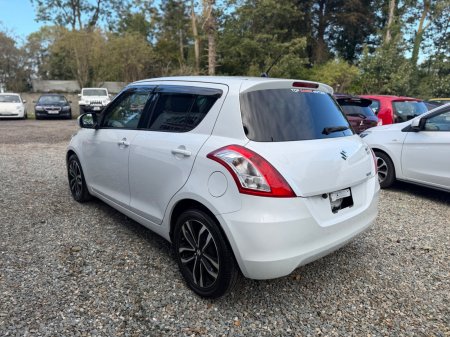 2015 Suzuki Swift - photo 4