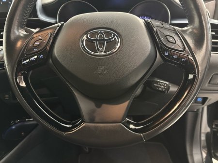 2020 Toyota C-HR - photo 13