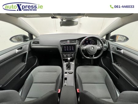 2019 Volkswagen Golf - photo 2