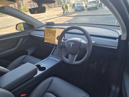 2024 Tesla Model Y - photo 6