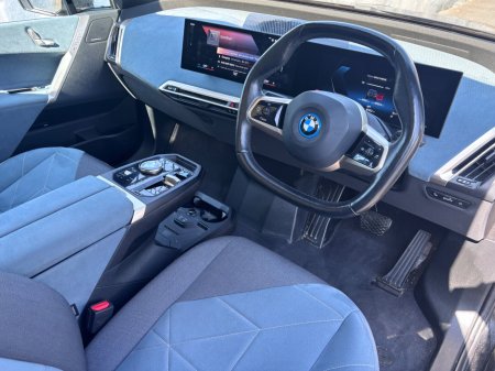 2022 BMW iX - photo 8