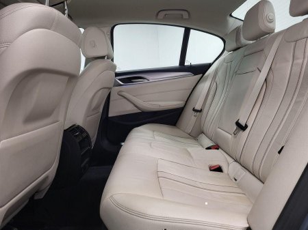 2021 BMW 5-Series - photo 21
