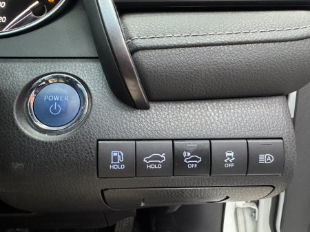 2019 Toyota Camry - photo 12