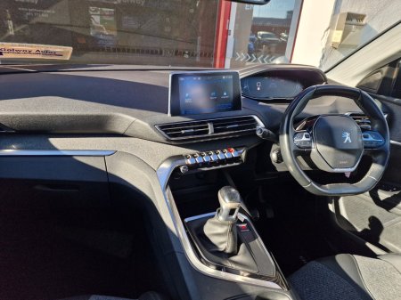 2020 Peugeot 5008 - photo 28