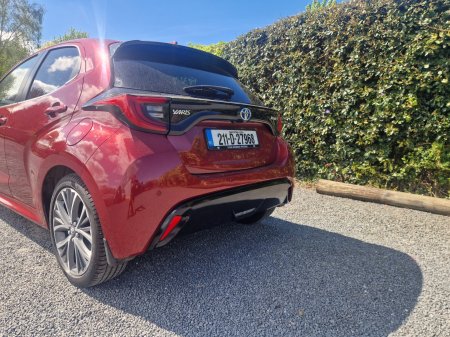 2021 Toyota Yaris - photo 4