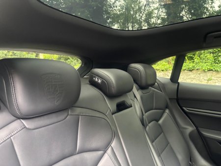 2024 Porsche Taycan - photo 30