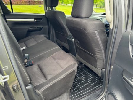 2020 Toyota Hilux - photo 11