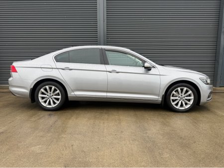 2021 Volkswagen Passat - photo 3