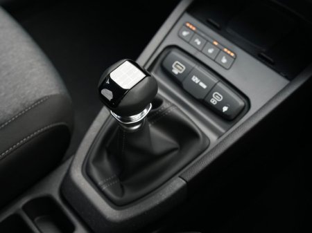 2026 Kia Stonic - photo 21