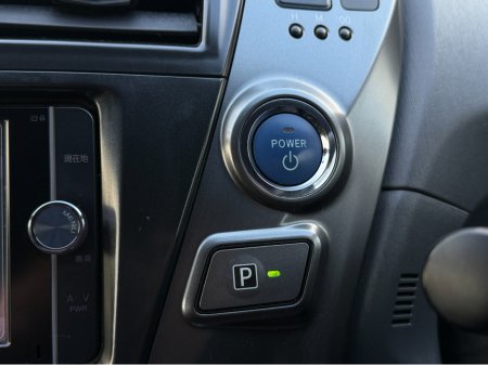 2014 Toyota Prius - photo 17