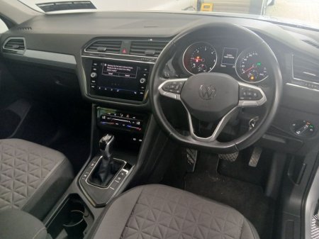 2023 Volkswagen Tiguan - photo 10