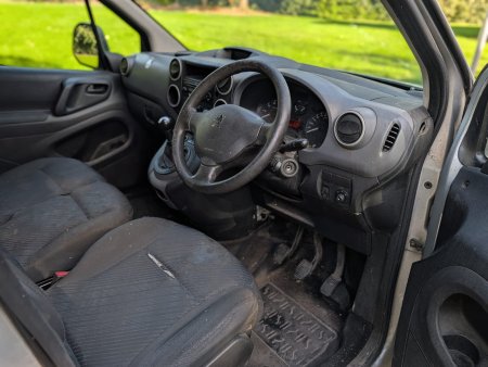 2009 Peugeot Partner - photo 11