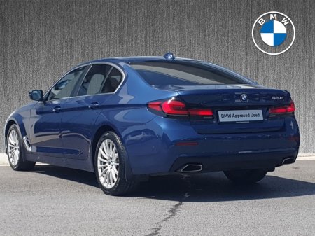 2021 BMW 5-Series - photo 2