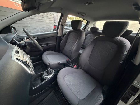 2012 Hyundai i20 - photo 10