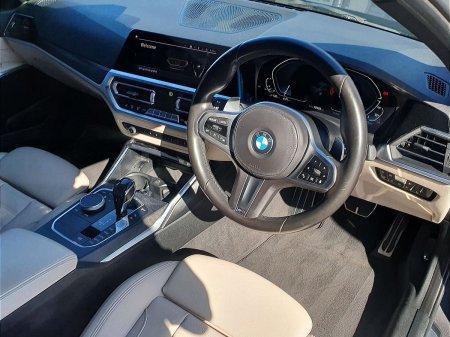 2021 BMW 3-Series - photo 6