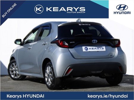 2021 Toyota Yaris - photo 2