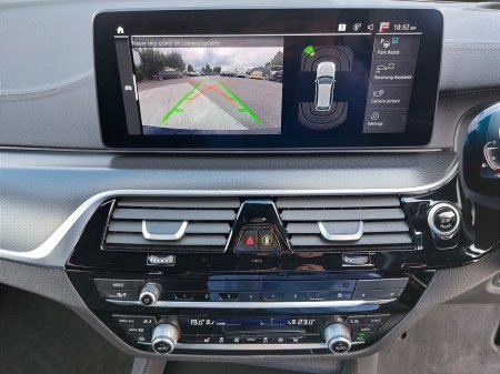 2023 BMW 5-Series - photo 8
