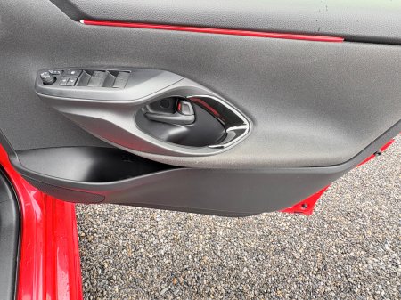 2021 Toyota Yaris - photo 10