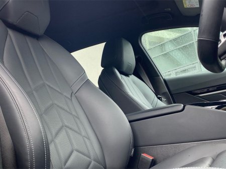2024 BMW 5-Series - photo 12