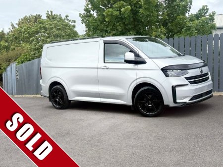 2025 Volkswagen Transporter - photo 2