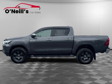 2025 Toyota Hilux - photo 5