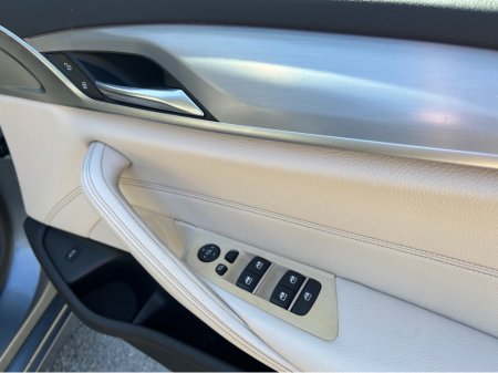 2020 BMW 5-Series - photo 21