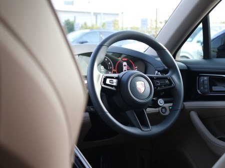 2026 Porsche Panamera - photo 8