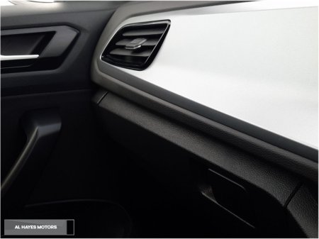 2025 Volkswagen T-Roc - photo 16