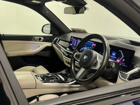 2023 BMW X7 - photo 30