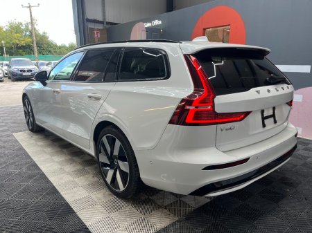 2025 Volvo V60 - photo 5