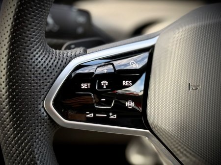 2024 Volkswagen Golf - photo 27