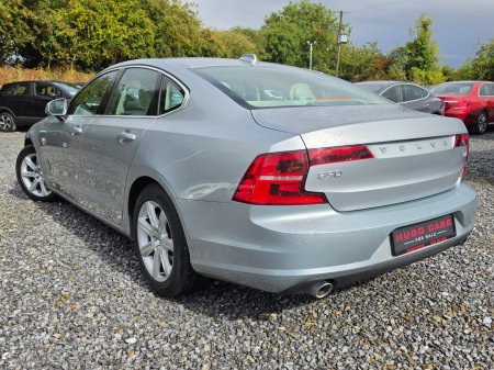 2017 Volvo S90 - photo 4