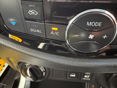 2017 Nissan Navara - photo 20