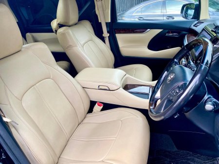 2020 Toyota Alphard - photo 15