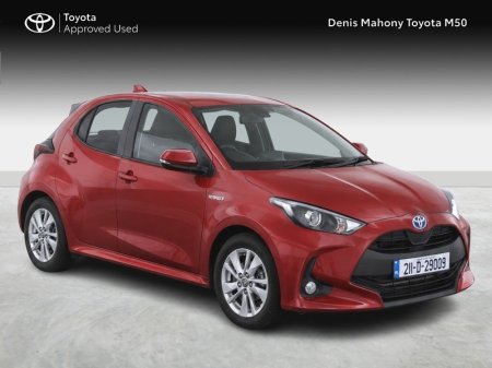 2021 Toyota Yaris Luna Hybrid