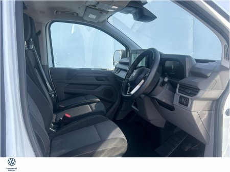 2025 Volkswagen Transporter - photo 2